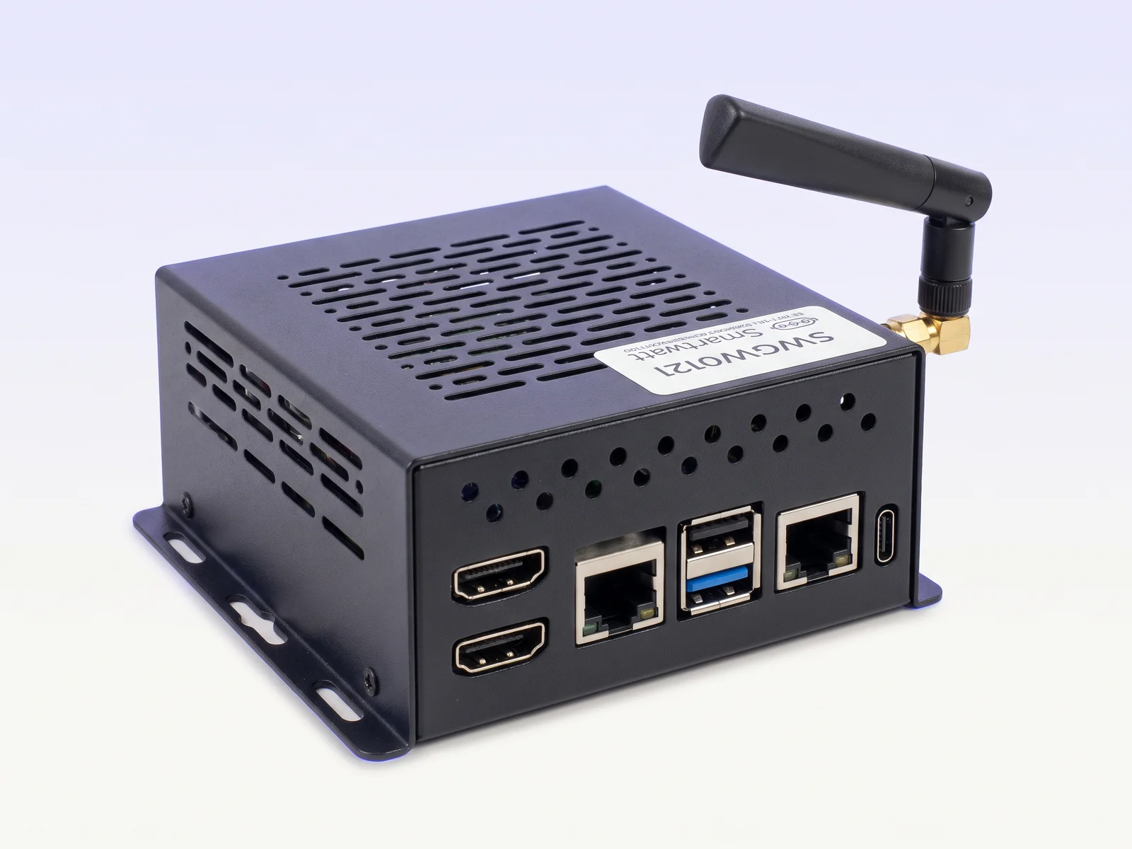 Produktillustrasjon av Smartone-gatewayen med svart kabinett, antenne og tilkoblingsporter.